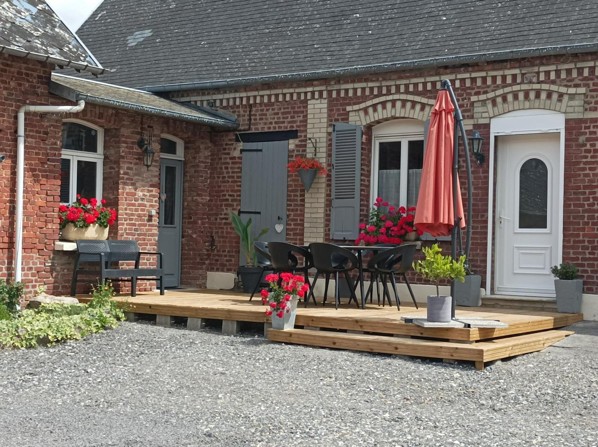 Les Muches Bed & Breakfast Bouzincourt ภายนอก รูปภาพ